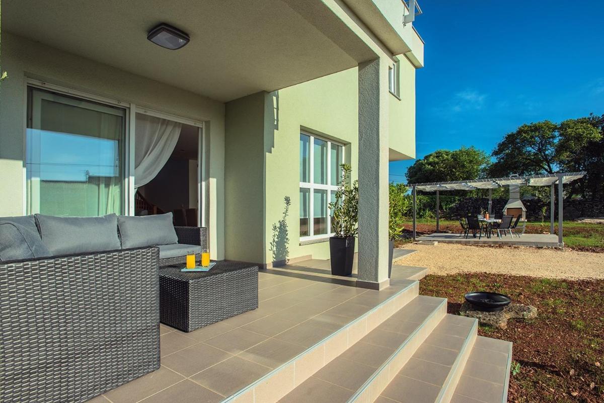 Holiday Home Bellissima Vodnjan Luaran gambar